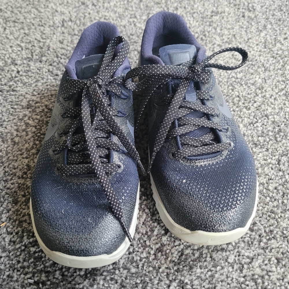Womens Size 6 - Nike Metcon 4  Navy Blue